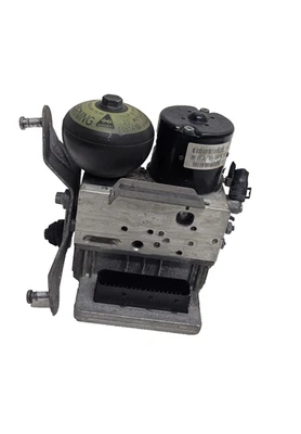 03 04 05 06 Mercedes-Benz E320 E350 E500 W211 ABS Brake Pump A0054317212 Q2 - Image 1 of 4