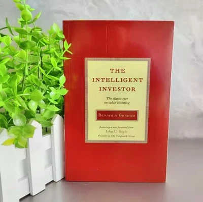 Intelligent Investor :The Definitive Book on Value Investing by Benjamin Graham