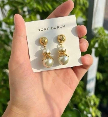 Pendientes colgantes vintage de perlas Tory Burch Foto 1 de 4
