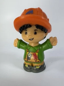 Nuovo! Cappello arancione Fisher Price Little People uomo capelli neri operaio edile - Foto 1 di 2