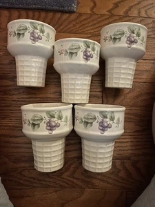 Pfaltzgraff "Vite" Piatto a forma di cono per gelato (5) - Foto 1 di 4