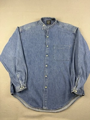 Camisa vintage Gap para hombre talla pequeña azul denim abotonada lavado medio barbijo años 90 Foto 1 de 4