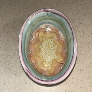 MACKENZIE CHILDS POTTERY OVAL SERVING BOWL   7" L X 5" W X 2 7/8" T - Picture 1 of 8