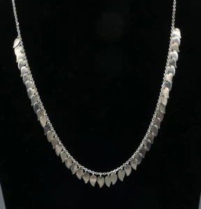 Elegant Leaf Fringe Necklace of 925 Hallmarked Sterling Silver - Picture 1 of 2