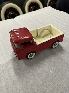 * VINTAGE 1960's STRUCTO TOYS CORVAIR RAMP SIDE TRUCK Red Great Condition - Picture 1 of 10