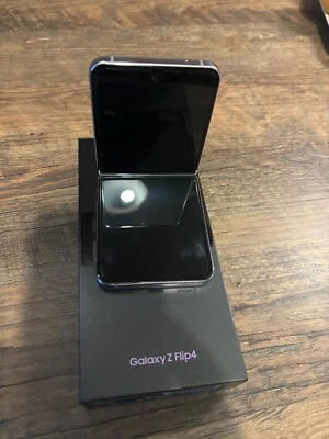 Samsung Galaxy Z Flip4 SM-F721B - 256GB - Bora Purple (O2) - Bild 1 von 4