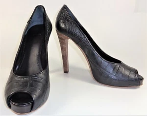 Givenchy women's croc embossed black peep toe pump EU 37.5 (US 7) - Picture 1 of 12