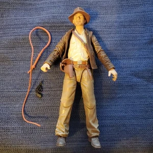 Hasbro Indiana Jones Adventure Series Raiders of the Lost Ark Loose 6in Figure - Picture 1 of 2