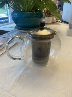 Bodum ASSAM Glass Teapot/Tea Press Plastic Infuser  Mint Condition - Image 1 of 4