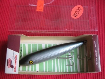 Señuelo de pesca de madera vintage Pflueger bailarina con folleto - Nuevo en caja nueva Foto 1 de 4