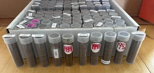 500 Lincoln Wheat Pennys. 10 Tuben à 50 US Mint Cents. Datiert, Münzzeichen. #66. - Bild 1 von 2