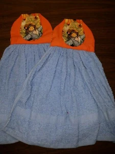 Set of 2 Handmade Hanging Kitchen Towels - Picture 1 of 1