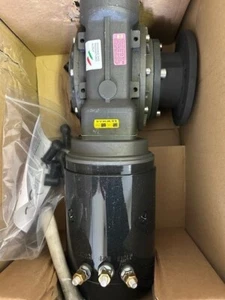 Lewmar 66810012 V5/ Motor/Gearbox 24V    (motor # 66200207) - Picture 1 of 5