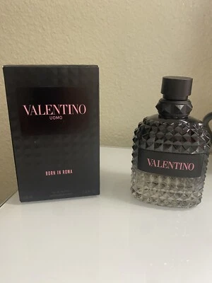 Valentino Uomo nacido en Roma Foto 1 de 2