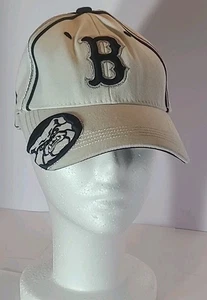 BOSTON RED SOX WHITE With Bull DOG Hat - Bild 1 von 12