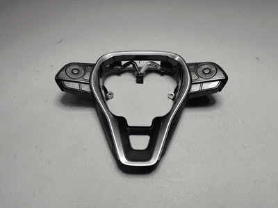 Conjunto de almohadilla de interruptor de volante Toyota RAV4 2019-2023 FABRICANTE DE EQUIPOS ORIGINALES Foto 1 de 4