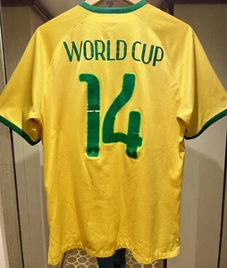 Brazil Jersey XL World Cup 2014/15 Home Nike Football Brasil. EXTRA LARGE SIZE - Picture 1 of 9