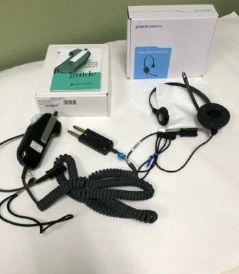 Motorola RMN5078B Noise Canceling Headset & RLN6098A Headset Module Base - Image 1 of 4