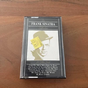 Rare Italian Version - The Frank Sinatra Collection Cassette Tape 1985 - Picture 1 of 4