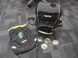 Schulranzen Ergobag Cube mit Sportbeutel und Piraten-Badges TOP - Bild 1 von 7