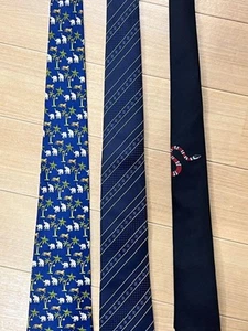 Juego de 3 corbatas Chanel Gucci Ferragamo - Imagen 1 de 16