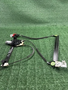 03-2012 MASERATI QUATTROPORTE M139 FRONT RIGHT DOOR WINDOW REGULATOR MOTOR OEM - Picture 1 of 14