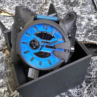 NUEVO Reloj Diesel DZ4550 Mega Chief Analógico-Digital Azul Nylon y Silicona Foto 1 de 4