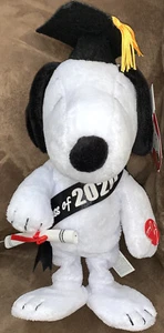 PEANUTS SNOOPY ANIMATED GRADUATION PLAYS POMP & CIRCUMSTANCE 10” CLASS OF 2020 - Picture 1 of 2