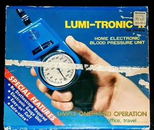 VTG 1976 LUMI-TRONIC 11 Home Electronic BLOOD PRESSURE Unit 9V Medical Device - Picture 1 of 9