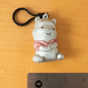 Winnie Pooh (Metallic) - Disney 100 Marvel Figural Bag Figure 3d Clip Keychain - Picture 1 of 1