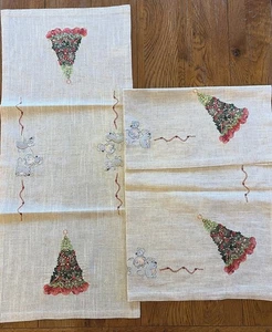 Wimpole Street Weihnachten Tisch quadratisch & Läufer - bestickt & wunderschön - Bild 1 von 6