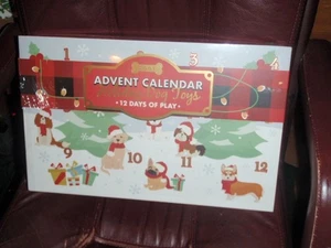Woof Adventskalender Happy Holidays 12 Days Of Dog Toys GMason Group Neu Versiegelt  - Bild 1 von 4