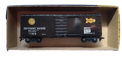 Roundhouse #1050 HO Built 40' Box Car-Southern Pacific 'Overnight' #97192 - Image 1 of 4