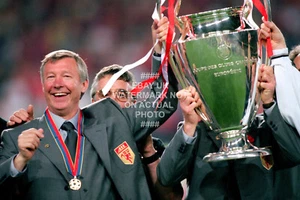 1999 CHAMPIONS LEAGUE ALEX FERGUSON MANCHESTER UNITED PHOTO PRINT MAN UTD - Imagen 1 de 1