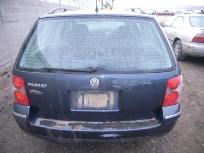 Pinza de freno de disco delantera izquierda usada se adapta a: Chevrolet Corsica 1996 delantera izquierda Foto 1 de 4