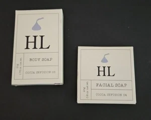 Hershey Lodge Set di Sapone per Viso Infuso di Cacao Sapone per Corpo Hershey Kiss Pa - Foto 1 di 7