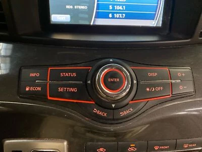 Pantalla de infoentretenimiento usada se adapta a: Nissan Quest 2012 pantalla de control sin navegación Foto 1 de 4