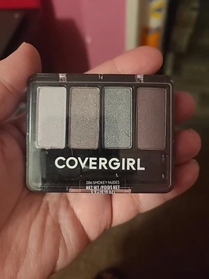 Covergirl Eye Enhancers Eyeshadow Sealed 0.19 oz 286 - Smokey Nudes - Image 1 of 3