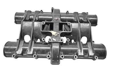 83 Suzuki GS1100G Valve Cover - Image 1 of 3