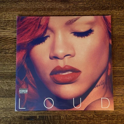 Rihanna - Loud - RIH Issue - Opaque Baby Pink 2LP Vinyl Exclusive - In Hand, New Foto 1 de 2