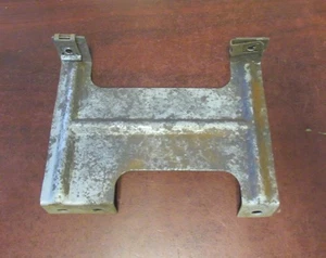 1970 Mercury Cougar Original/Used Left Headlamp Lower Vacuum Tank Bracket - Picture 1 of 2