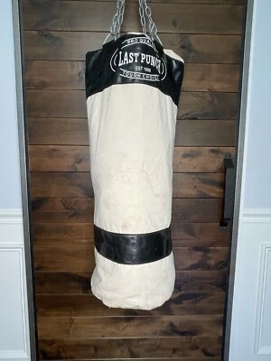 Saco de Boxeo "Last Punch" con Cadena Boxeo Kickboxing - Negro/Blanco Foto 1 de 4