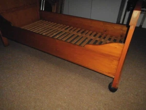 Antikes Einzelbett - Bild 1 von 7