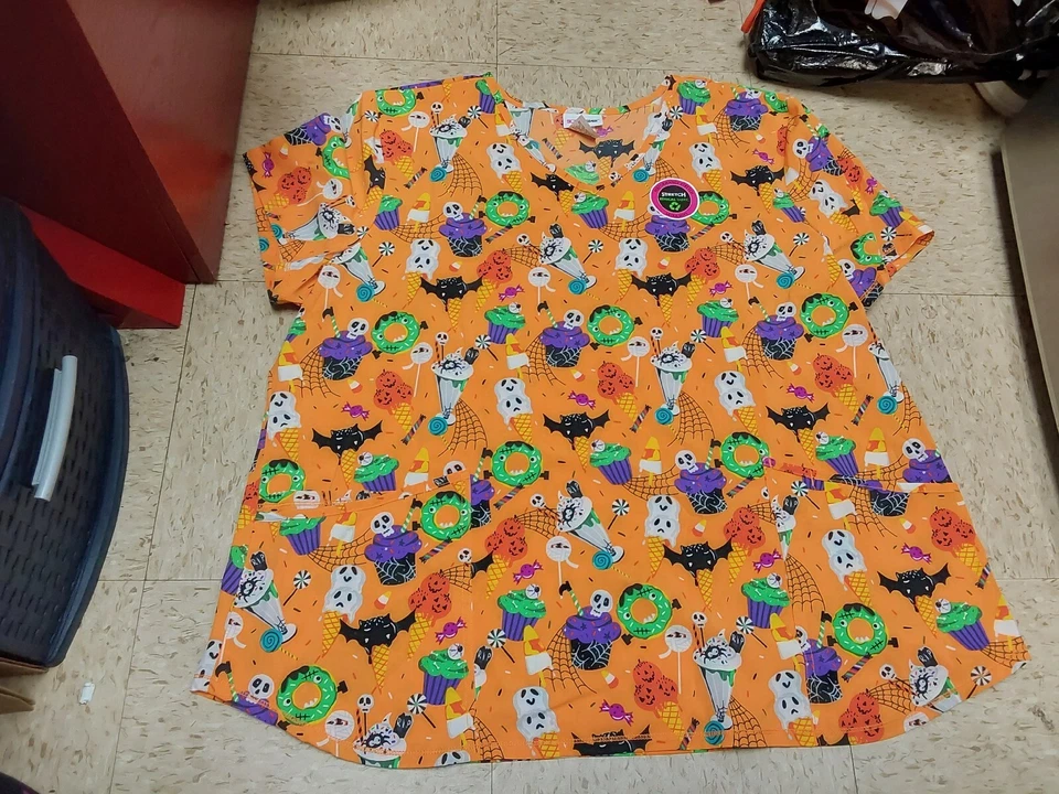 Nwt Scrubstar Womens Plus Halloween Scrub Top Cupcakes Ghosts 2x - Image 1 of 1