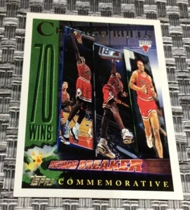 Chicago Bulls 1996 Commrotive Record Breaker Card #72 Jordan Pippen Rodman casi nuevo - Imagen 1 de 3