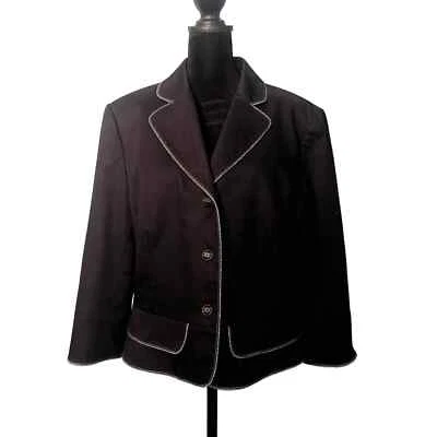 Suite de mezclilla Tahari con detalle de ribetes blancos - Plus Foto 1 de 4