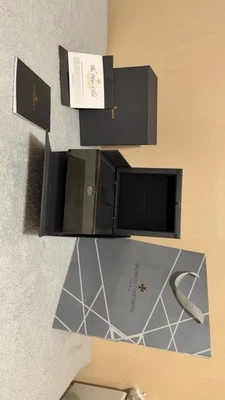Juego de caja de reloj Vacheron Constantin con papeles y bolsa de regalo | Folleto original Foto 1 de 4