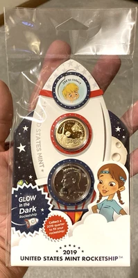 2019 United States Mint Rocketship Set Glow in the Dark Coin Set - Image 1 of 3