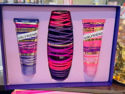 Justin Bieber's Girlfriend x3 pc giftset 3.4 oz EDP spray+ 3.4oz lotion/bodywash - Image 1 of 2