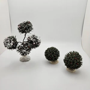 VTG Miniature Christmas Village Topiary Trees – Set of 3 – Snowy Shrubs / Bushes - Picture 1 of 4